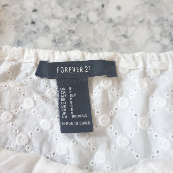 Forever 21 Button up Ruffle Top - Picture 5 of 6